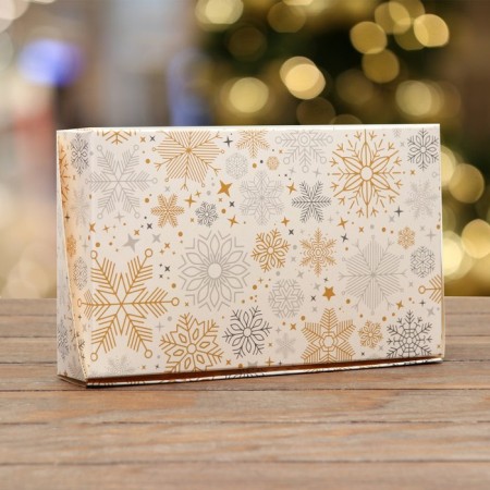 Folding box "Snowflake", 20 x 12 x 4 cm with a window-3