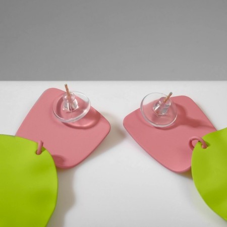 Earrings Metal "brightness" geometry, a crumpled circle, the color of the light pink-1
