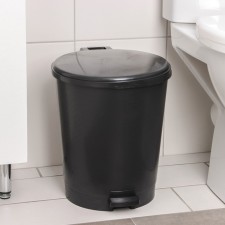 A bucket with a pedal 