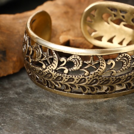 Bracelet wide "wind", brass-1