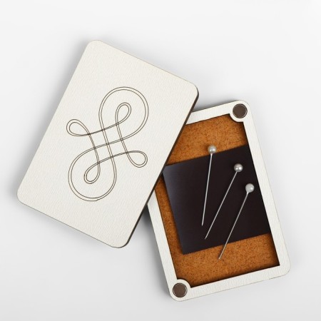Magnetic needle "Ornament No. 4", 8 × 5.5 cm, beige color-3