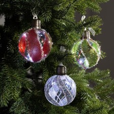 A set of Christmas tree balls 