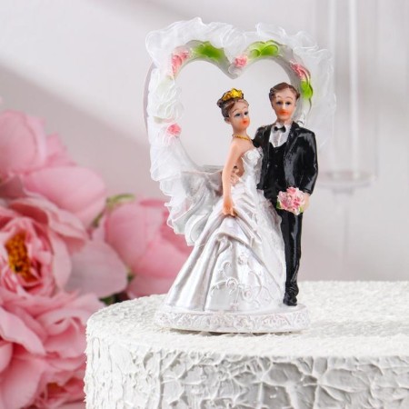 Figure in cake 15 cm, mix