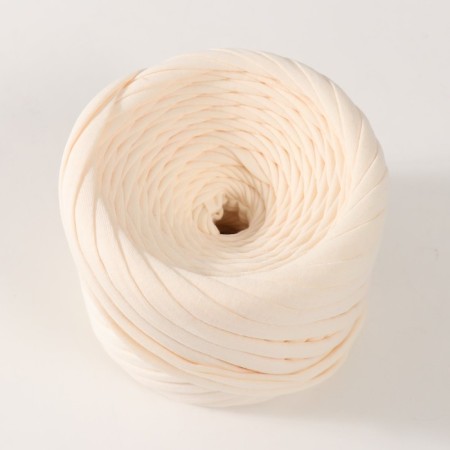 Facial knitwear yarn 200 ± 10 g (pudding)-1