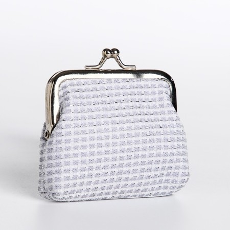 Women's wallet on the farmar, white color