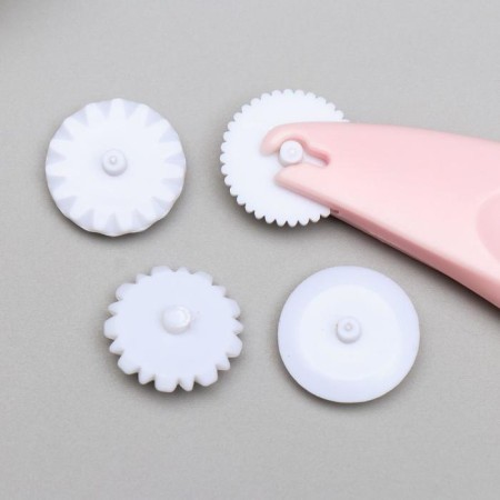 Tool for creativity Rezak + embossing with interchangeable nozzles 13x3.8x1 cm-1