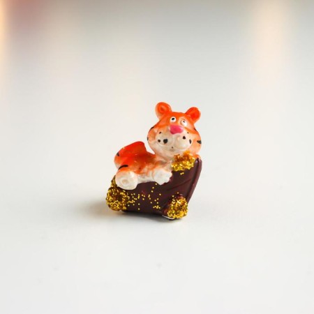 Polystone souvenir "Little Tiger in a boat with gold" mix 2.5x2x2.5 cm-1