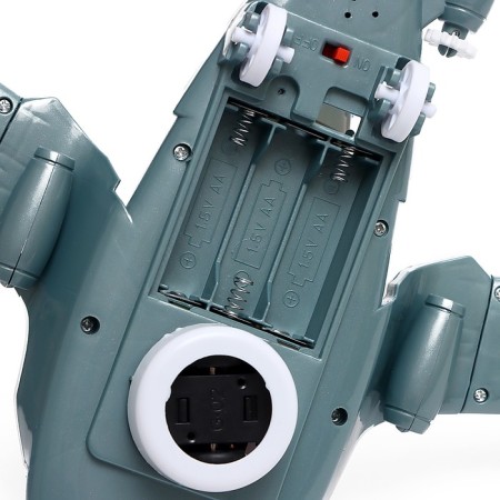 The gear aircraft, light and sound, works from batteries-4