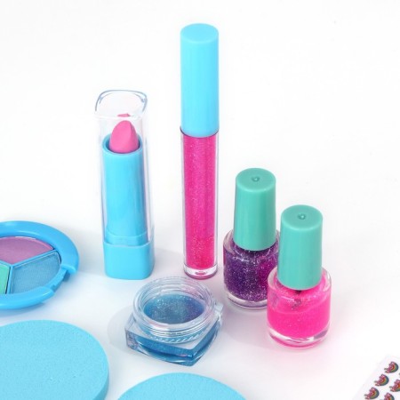 A set of children's cosmetics in the suitcase "Fairy Tale"-8