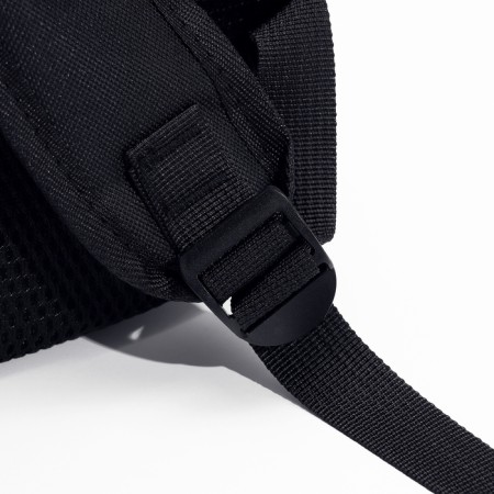 A backpack for carrying animals with a viewing window, black-8