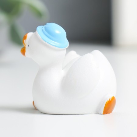 Souvenir Polystone "Betray of the White Goose" MIX 4x2.5x3 cm-5