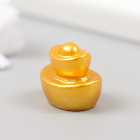Souvenir Polystone "Pyramid of gold ingots" 2.5x2.2 cm-2