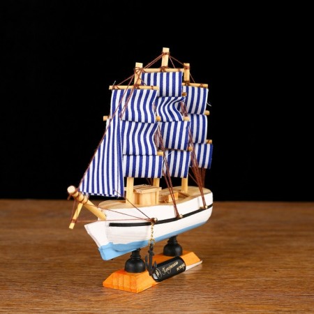 The ship "Emma, ​​16x5x16cm, white and blue sails-2