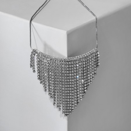 The necklace "waterfall" is a triangle, white color in silver, 35 cm-5