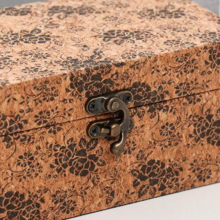 Casket wood to the leatherette under the cork "Flower background" 18x10x8 cm-1