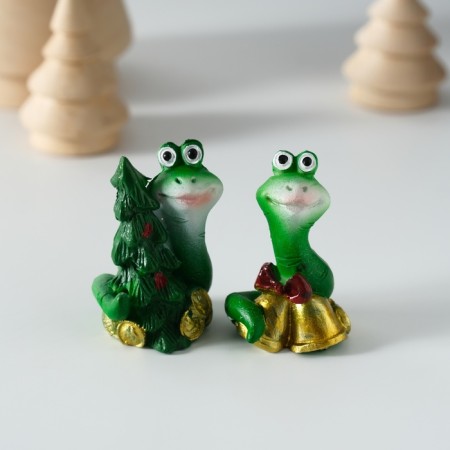 Polystone souvenir "Snake with New Year's mood" MIX 3x2x4 cm-1