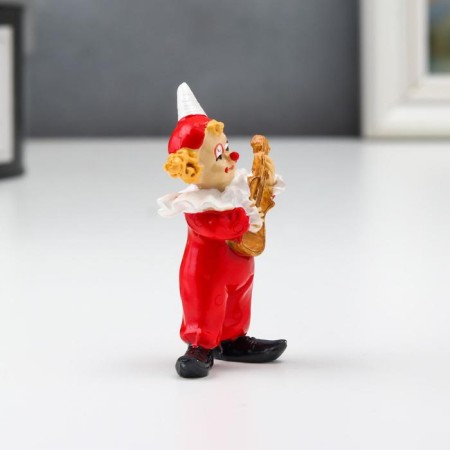 Souvenir Polystone "Clown with guitar" red 7x3x4.3 cm-2