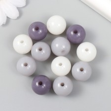 Plastic beads 