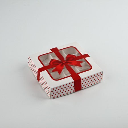 Box for sweets "Gift", 14.7 x 14.7 x 3.5 cm