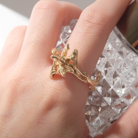 Ring "melting" is shapeless, the color is gold, dimensionless-1