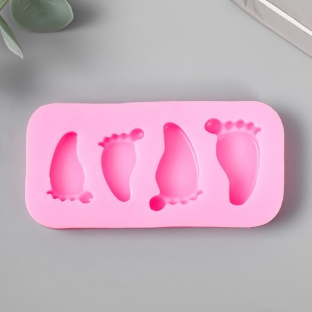 Mold Silicon "Traces of small legs" 4 items 1x8x3.5 cm