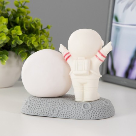 Spinker "Cool Cosmonaut" LED 2W RGB from 3xlr44 batteries with white-gold 11x6x11 cm Risalux-10