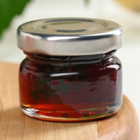 Set of “love for yourself”: cedar nut 30 g, jam from pine cones 30 g, herbal tea 20 g.-2