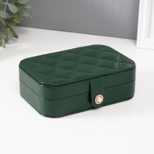 Casket to the leatherette for jewelry 