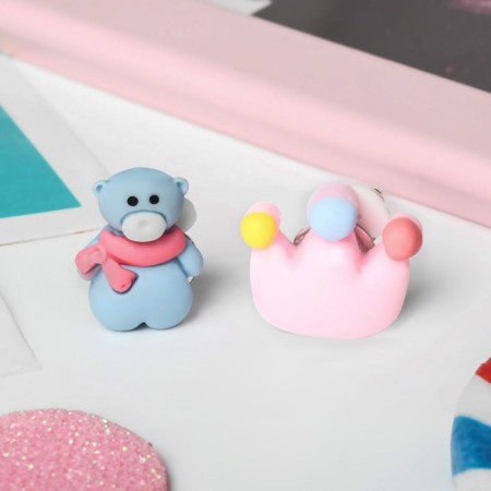Clips children's "chosen" bear and crown, colored