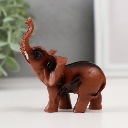 Souvenir "Elephant" under the red tree 7x8x3 cm mix-2