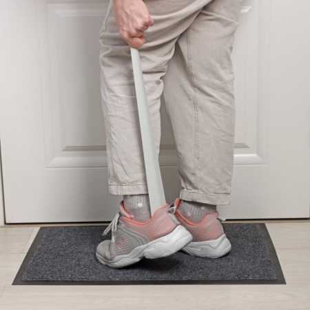 Spoon-cut for shoes with hook, 45 cm, gray color-2