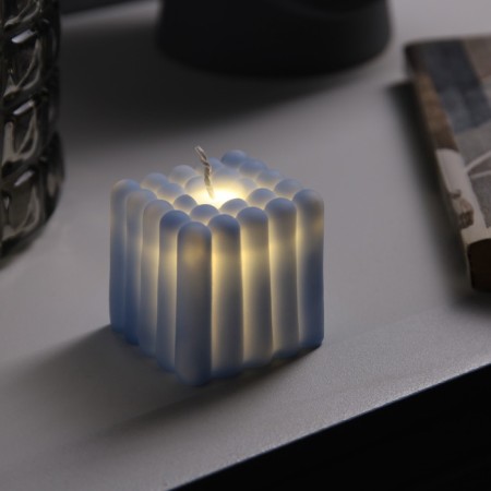 LED figure "Cub" 5x5 cm, batteries AG13x3 (included), glow warm white