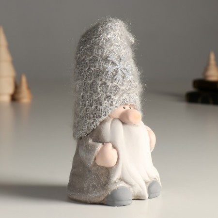 Souvenir Ceramics "Dwarf with a snowflake on the cap, in the gray" 9.7x8x16.2 cm-1