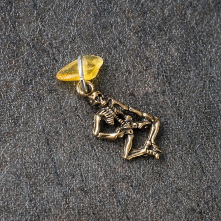Skeleton-Talisman keychain, natural amber-1