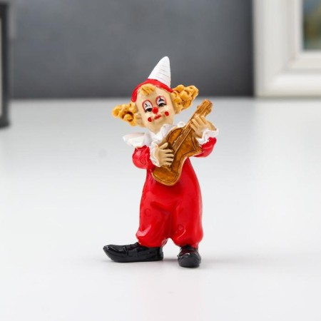 Souvenir Polystone "Clown with guitar" red 7x3x4.3 cm