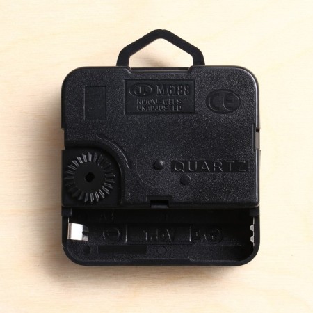 Watching clock, series: interior, "geography", discrete move, d-23.5 cm-2