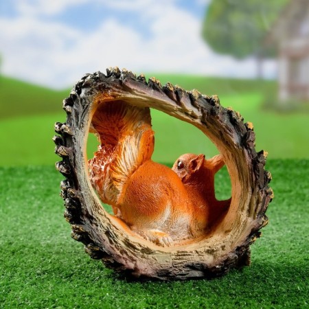 Garden figure "Squirrel in the bump" 25x20x14cm-2
