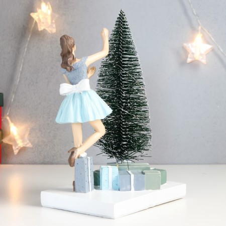 Souvenir Polystone Light "Girl decorates the Christmas tree" 24.5x11x15 cm-4