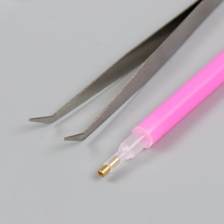 A set of tools for working with rhinestones and beads - stand, tool, tweezers, matches-2