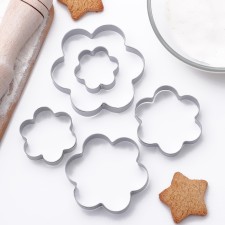 A set of forms for cutting the cookies of the Dilan 