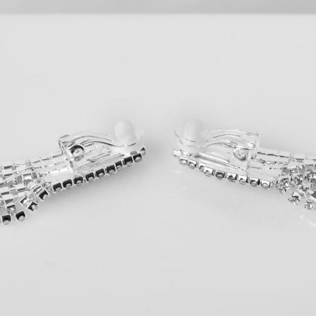 Clips "Party" ladder, white color in silver-1