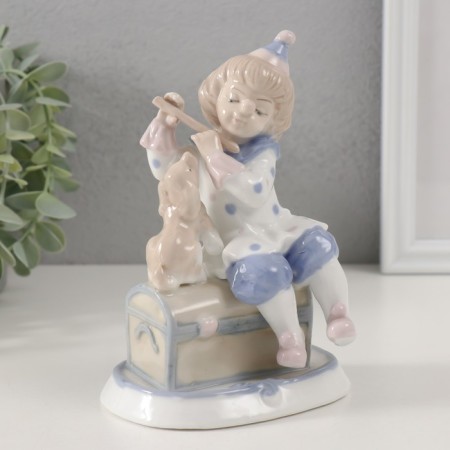 Souvenir Ceramics "Clown on a chest with a dog" 8.7x11x15 cm