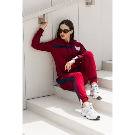 Female ishomine is a suit, size 50, burgundy color-8
