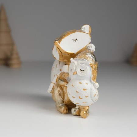 Polystone souvenir "Fox in a scarf with white owl" 9.5x5x9.5 cm-2
