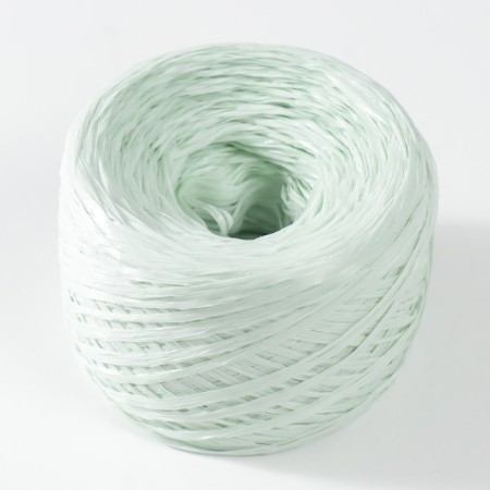 Yarn "for knitting mochecks" 100% polypropylene 400m/100 ± 10 g in the form of a ball (light green)-1