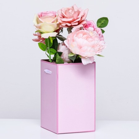 The box is folding, pink, 14 x 23 cm-1