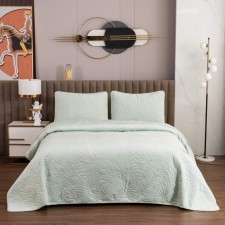 The bedspread and pillowcase 