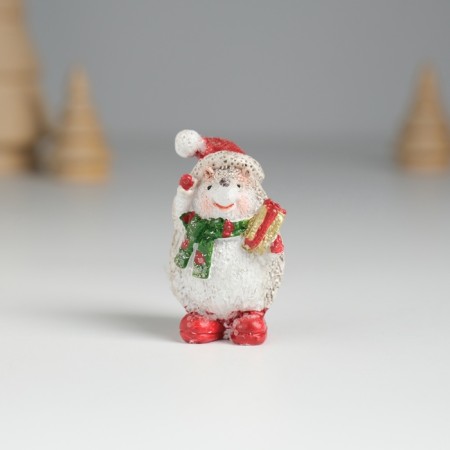 Polystone souvenir "Hedgehog in the red cap and boots" mix 2.8x2.8x4.7 cm-1