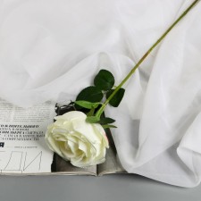 Artificial flowers 