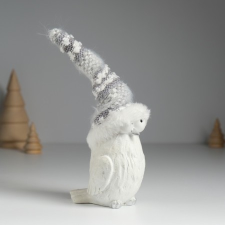 Souvenir Polystone "Bird Bullaza in a gray cap" 6.5x8x23 cm-2